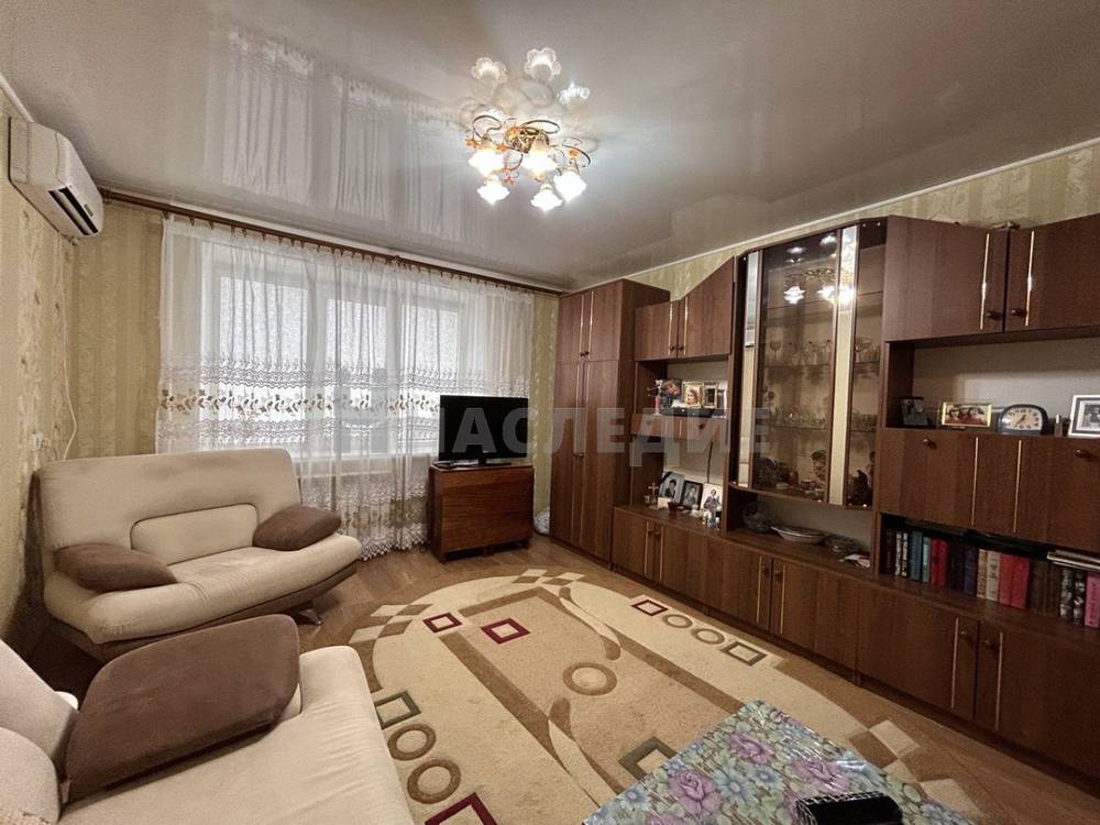 2-комнатная квартира, 43 м2 6/9 этаж, Намыв, ул. Энтузиастов - фото 1