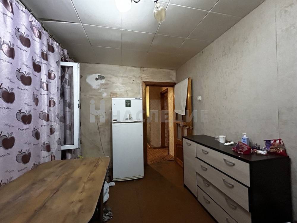 2-комнатная квартира, 39 м2 1/5 этаж, Стандартный, ул. Коммунистическая - фото 2