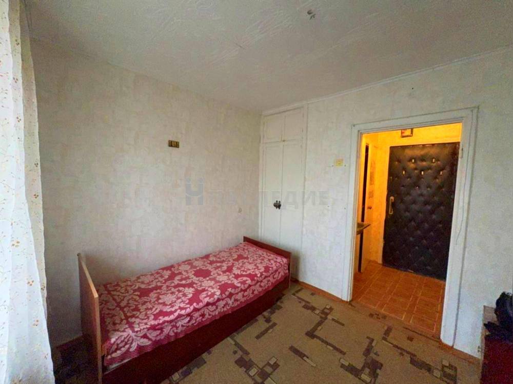 1-комнатная квартира, 12 м2 5/5 этаж, ЖД, ул. Строительная - фото 2